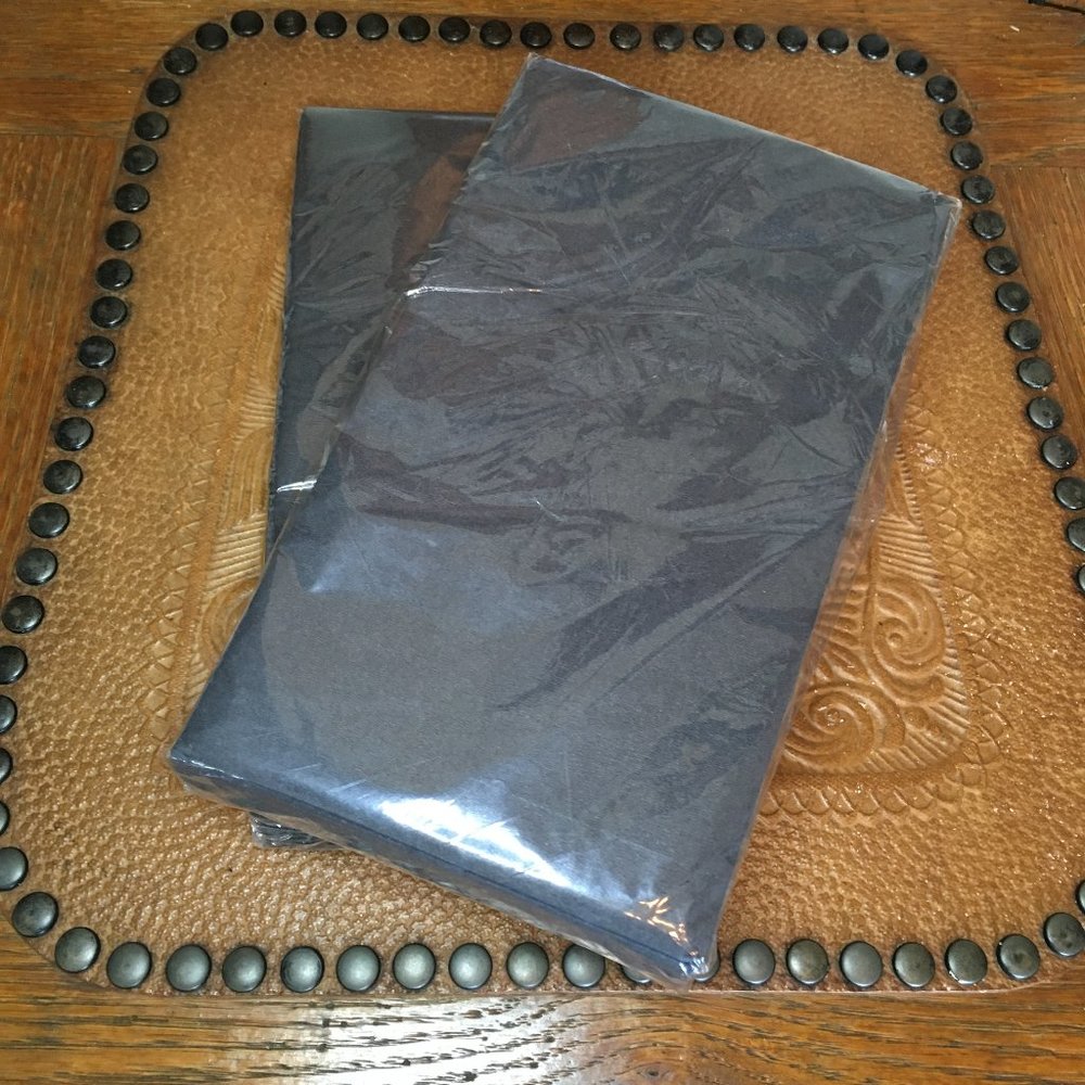 New Set of 40 Black 3 Ply Guest Napkins